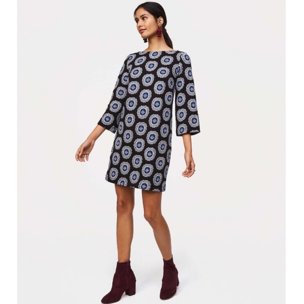 🌹HP🌹NWT LOFT Medallion Slit Sleeved Dress